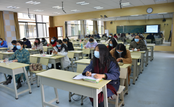 指明方向，提供依据——记呈贡区教师参加2020年《云南省初中学业水平标准与考试说明》在线解读（定稿）1115.png