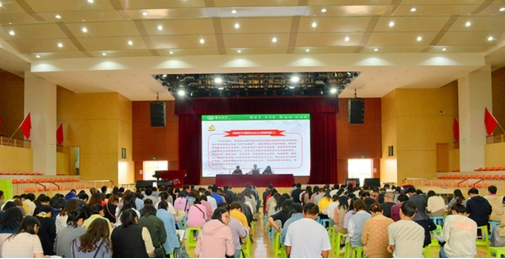 学原著悟原理  学榜样担使命-云大附中党委委员、副书记李学文同志到呈贡校区开展《习近平谈治国理政》第三卷暨向张桂梅同志学习宣讲活动-2020.9.231015.png