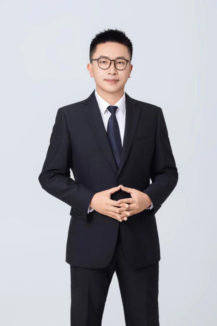 张晨瑜.png